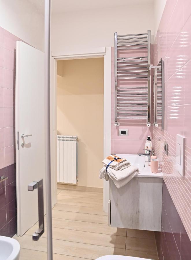 Perlablu In Centro Bed & Breakfast Napoli Bagian luar foto
