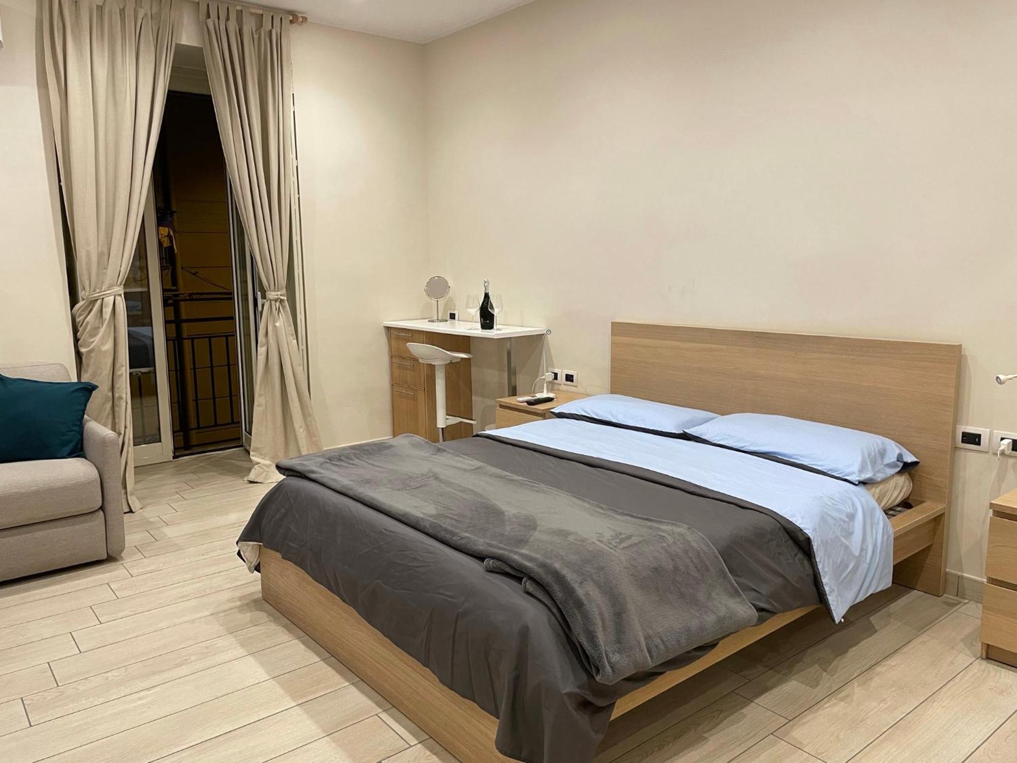 Perlablu In Centro Bed & Breakfast Napoli Bagian luar foto
